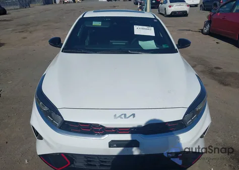 2024 Kia Forte Gt-Line z USA, uszkodzony, nr VIN 3KPF54AD1RE752590